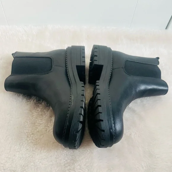 Black Women Block Heel Boots - Picture 7 of 16